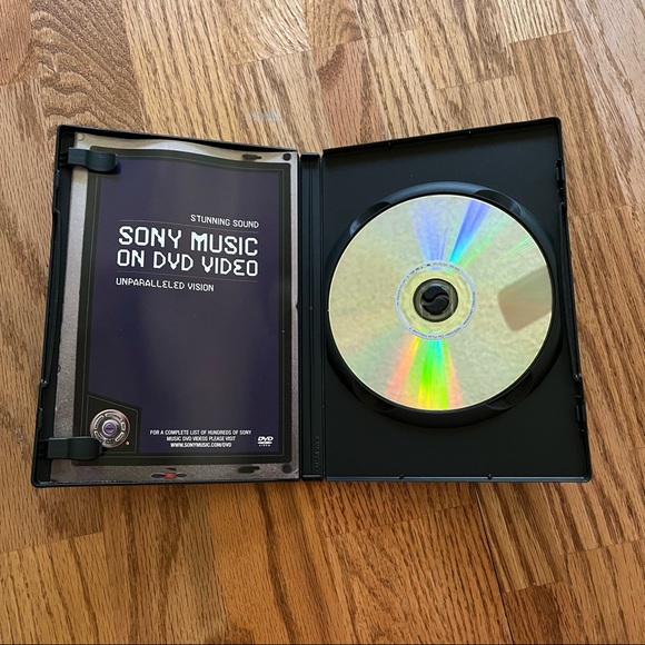 EUC Set of 2 Michael Jackson Music DVDs (This Is It/History on Film Volume II) - Picture 11 of 12